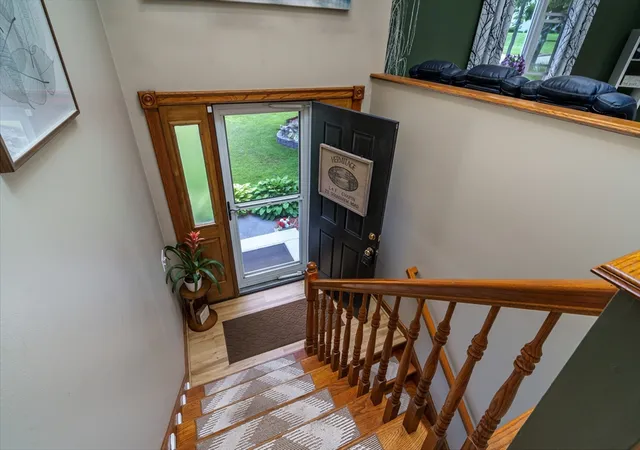 Photo 4 of Single family home for sale at 59 Hudson St, Leominster, MA 01453 | MLS# 73565257 | Listing updated on 2026-09-03