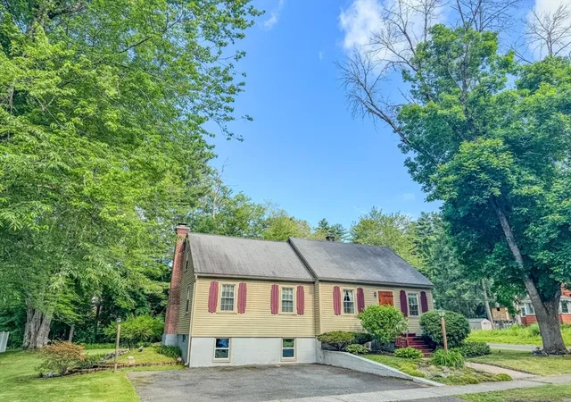 Homes for sale in Greenfield, MA | 57 Summer Street, Greenfield, MA 01301 | MLS# 73538798
