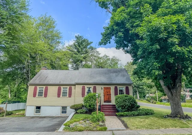 Homes for sale in Greenfield, MA | 57 Summer Street, Greenfield, MA 01301 | MLS# 73538798