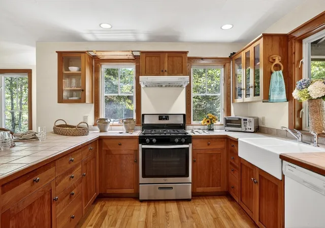 5th image of 4 Rock Pond Road, West Tisbury, MA 02575 | MLS# 73533704