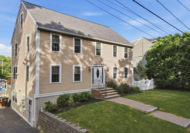 Homes for sale in Amesbury, MA | 11 Amesbury Avenue, Amesbury, MA 01913 | MLS# 73537040