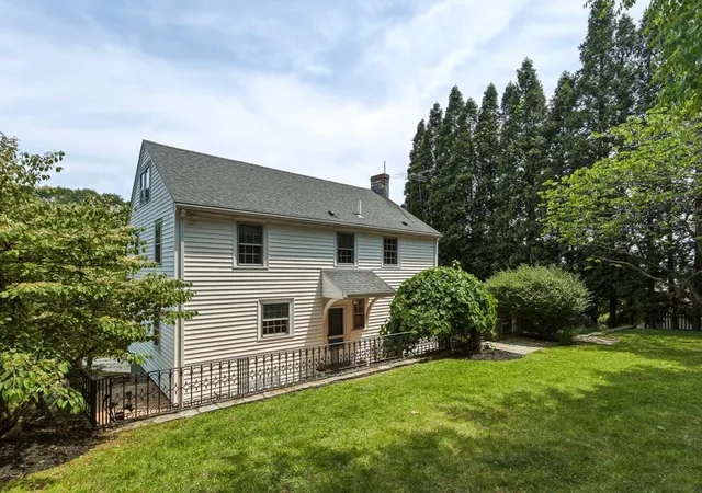 2nd image of 10 Radcliffe, Belmont, MA 02478 | MLS# 73538356