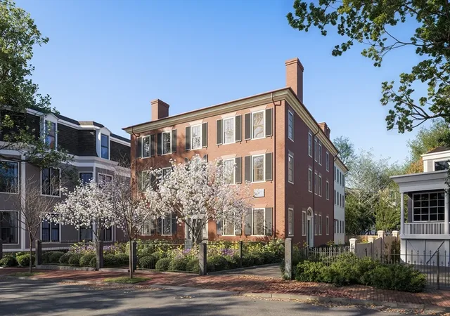 2nd image of 105 State Street #202, Newburyport, MA 01950 | MLS# 73514343