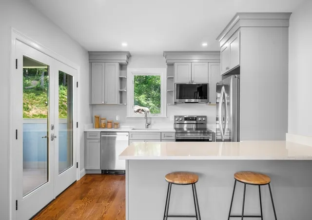 2nd image of 20 Bellair St #A, Lynn, MA 01902 | MLS# 73529644