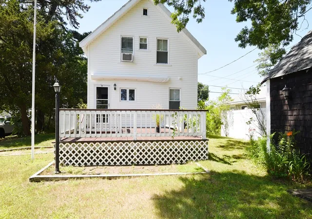 4th image of 14 Prospect St, Buzzards Bay, MA 02532 | MLS# 73559733