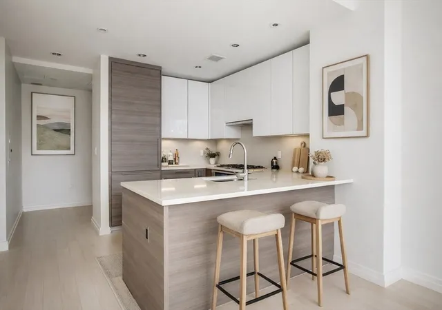 4th image of 1 Franklin #2514, Boston, MA 02110 | MLS# 73503589