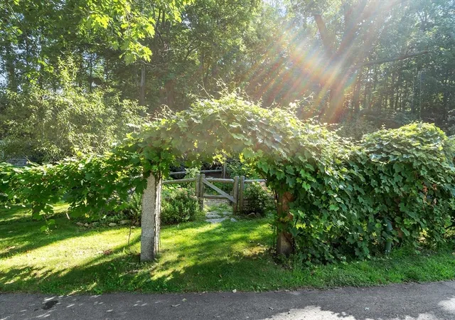 Photo 4 of Sale Pending at 1255 Washington St, Gloucester, MA 01930 | MLS# 73550282 | Listing updated on 2026-08-11