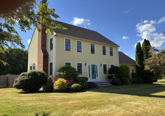 3rd image of 2 Carriage Way, Sterling, MA 01564 | MLS# 73540049
