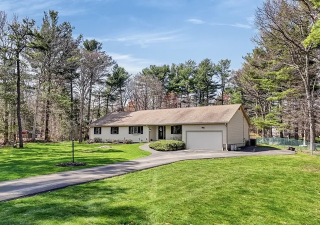 2nd image of 24 Orchard St, Berkley, MA 02779 | MLS# 73504274