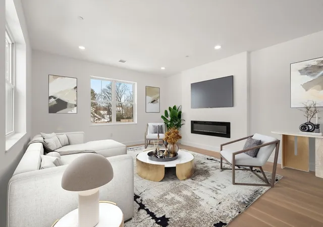 4th image of 16 Stearns Rd #208, Wellesley, MA 02482 | MLS# 73488987
