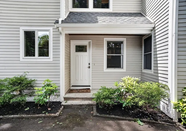 2nd image of 142 Edinboro St, Newtonville, MA 02460