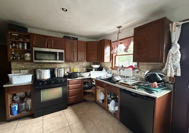 5th image of 47 Granite St, Brockton, MA 02302 | MLS# 73546665