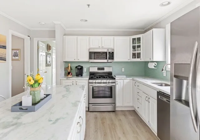 2nd image of 20 Cable Ave #11, Salisbury, MA 01952 | MLS# 73552828