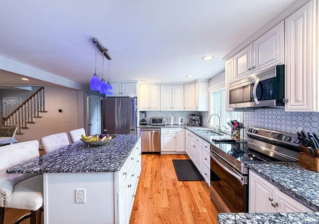 5th image of 31 Jefferson Rd, Northborough, MA 01532 | MLS# 73529841