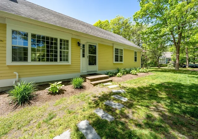 2nd image of 168 White Moss Dr, Marstons Mills, MA 02648 | MLS# 73529173