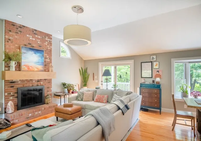 Homes for sale in East Longmeadow, MA | 256 Mapleshade Ave, East Longmeadow, MA 01028 | MLS# 73534254