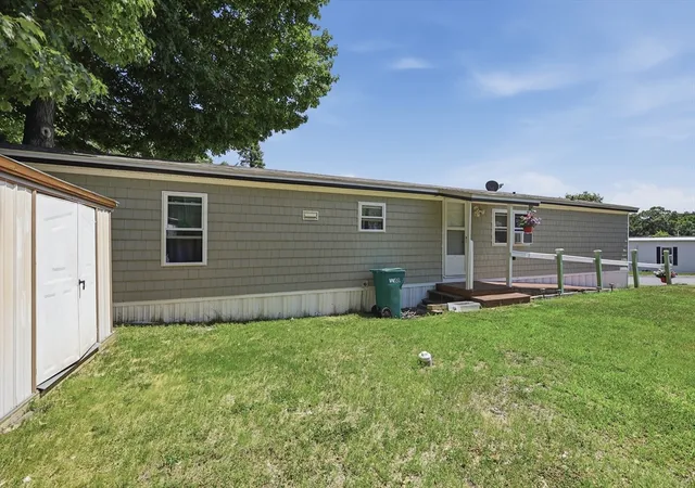 Photo 3 of Manufactured home for sale at 83 Clark Rd #22, Shirley, MA 01464 | MLS# 73554035 | Listing updated on 2026-09-16