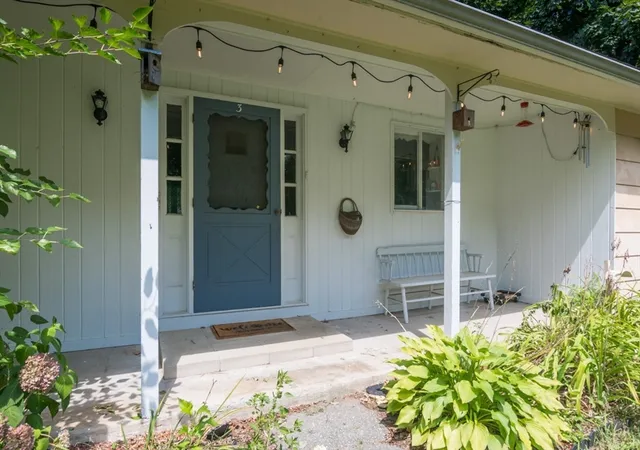 Photo 2 of Sale Pending at 3 Montgomery Ave, Holyoke, MA 01040 | MLS# 73564366 | Listing updated on 2026-09-08
