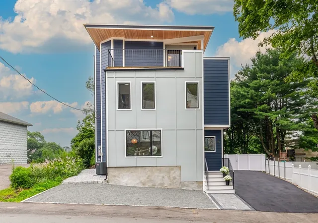 1st image of 96 Burpee Rd, Swampscott, MA 01907 | MLS# 73550672