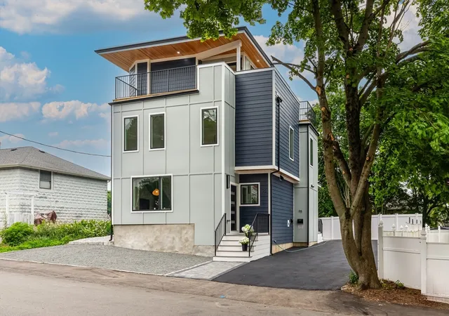 2nd image of 96 Burpee Rd, Swampscott, MA 01907 | MLS# 73550672