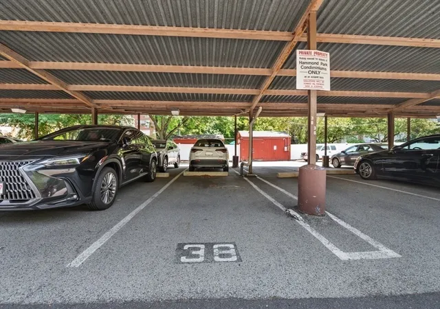 2nd image of 10 Hammond Pond Pkwy, Chestnut Hill, MA 02467