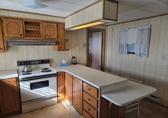 5th image of 23 Catherine Dr, Marlborough, MA 01752 | MLS# 73518125