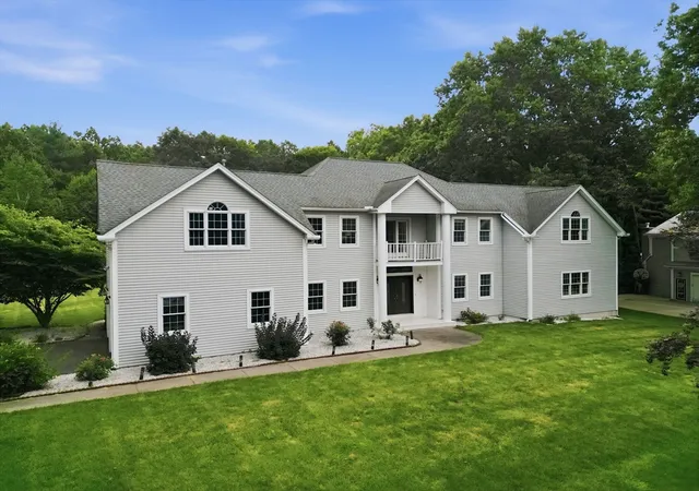 1st image of 20 Raymond Cir, Westfield, MA 01085 | MLS# 73554496