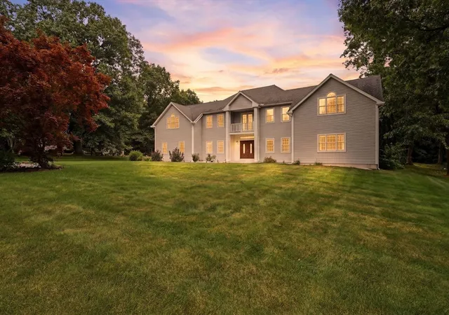 42nd image of 20 Raymond Cir, Westfield, MA 01085 | MLS# 73554496