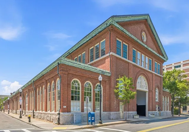 Listing Photo 2 - Condo for sale in building located at 106 13Th St, Boston, MA 02129 - Unit #236