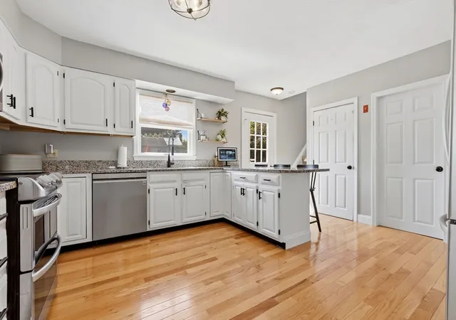 Photo 4 of Sale Pending at 22 Myrtle St, Beverly, MA 01915 | MLS# 73566266 | Listing updated on 2026-08-26