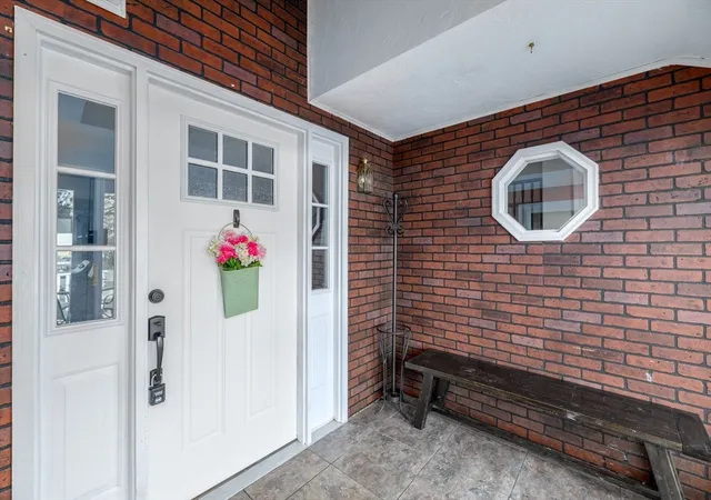 Photo 3 of Single family home for sale at 1 Pine Ln, Brookfield, MA 01506 | MLS# 73549020 | Listing updated on 2026-09-21
