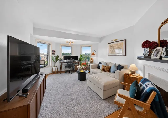 2nd image of 416 Commonwealth Avenue #615, Boston, MA 02215 | MLS# 73544036
