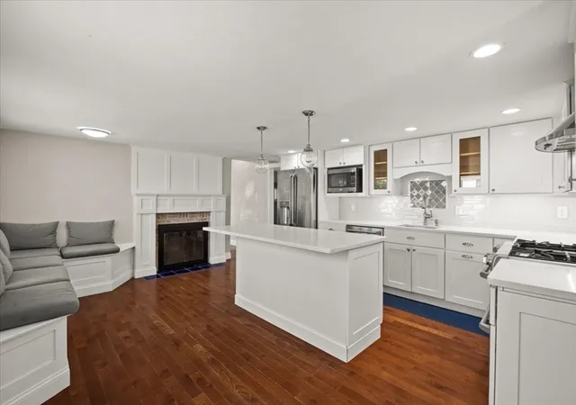 Homes for sale in Canton, MA | 62 Pleasant Cir, Canton, MA 02021 | MLS# 73549156