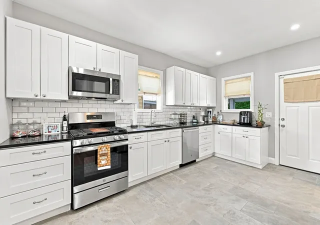 image of 93 Parker St, Chelsea, MA 02150 | MLS# 73568302