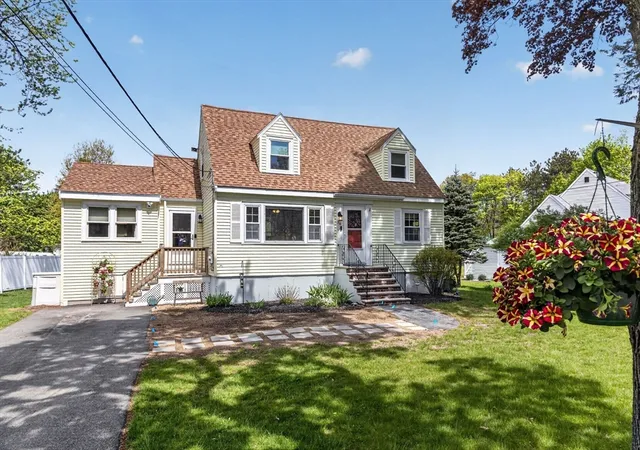 Homes for sale in Wilmington, MA | 34 Andover St, Wilmington, MA 01887 | MLS# 73517901