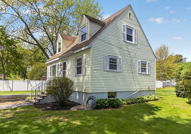Homes for sale in Wilmington, MA | 34 Andover St, Wilmington, MA 01887 | MLS# 73517901