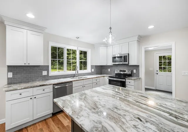 Photo 4 of Single family home for sale at 939 Monson Rd, Wilbraham, MA 01095 | MLS# 73567479 | Listing updated on 2026-10-26