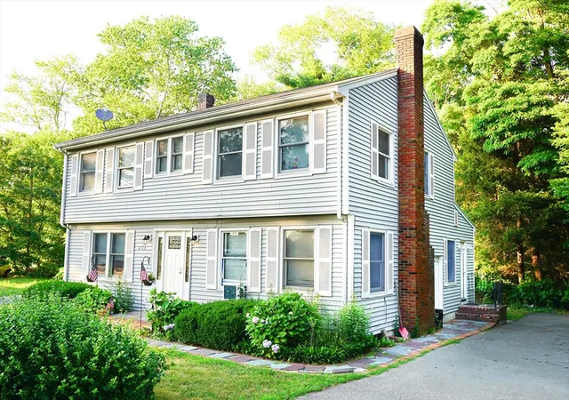 2nd image of 652 Oak St, East Bridgewater, MA 02333 | MLS# 73548044