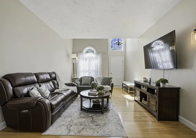 Listing Photo 5 - Condo for sale in building located at 13 Knowlton Cir, Upton, MA 01568 - Unit #13