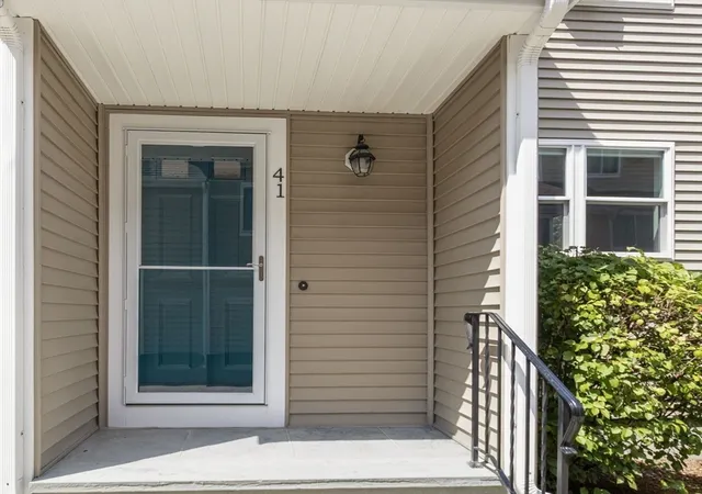 Photo 3 of Condo for sale at 41 Fairfield Park #41, Mansfield, MA 02048 | MLS# 73562929 | Listing updated on 2026-09-17