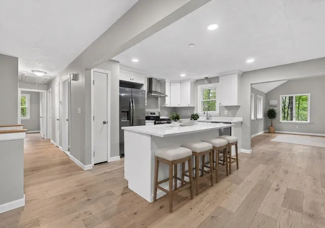 Photo 4 of Single family home for sale at 207 Bigelow St, Marlborough, MA 01752 | MLS# 73518645 | Listing updated on 2026-08-11