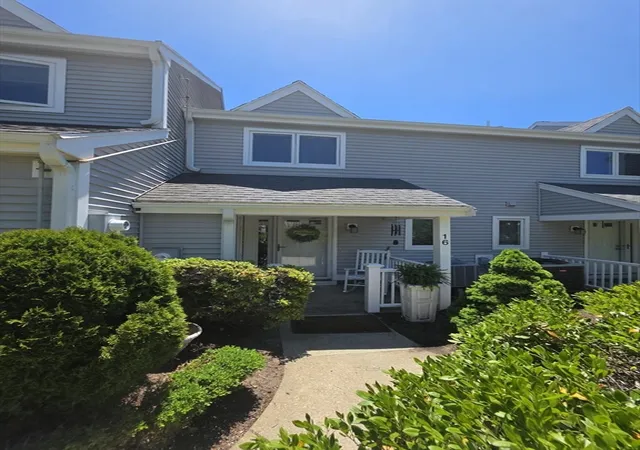 Photo 2 of Condo for sale at 16 Westcliff Dr #16, Plymouth, MA 02360 | MLS# 73543609 | Listing updated on 2026-08-31