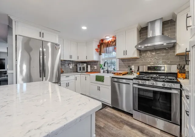 2nd image of 62 Dexter Ave, Dracut, MA 01826 | MLS# 73558842