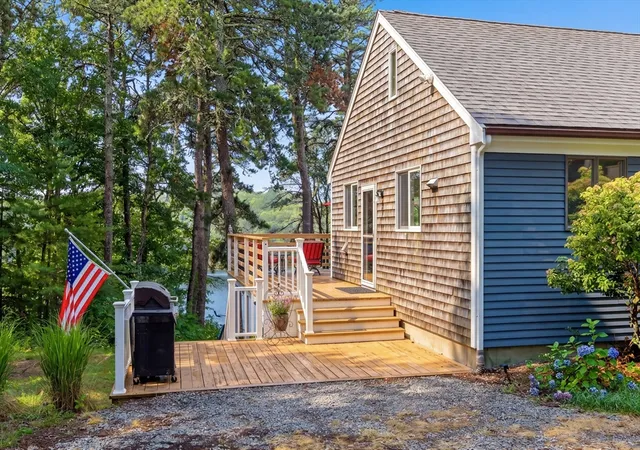 2nd image of 8 Theatre Dr, East Falmouth, MA 02536 | MLS# 73559774
