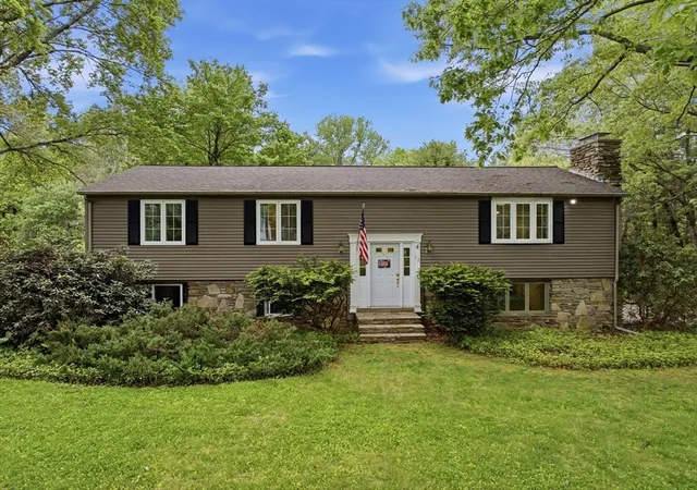 Homes for sale in West Brookfield, MA | 72 Wickaboag Valley Rd, West Brookfield, MA 01585 | MLS# 73525383