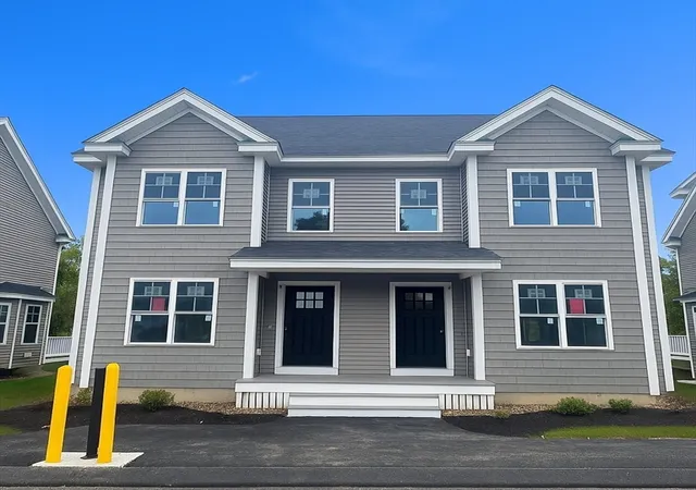 2nd image of 32 Ambrose Way #32, Shirley, MA 01464 | MLS# 73541376