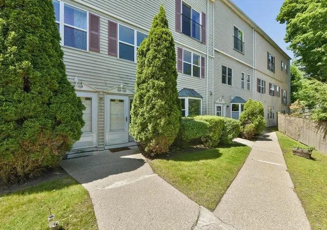 1st image of 110 Coolidge Hill Rd #2, Watertown, MA 02472 | MLS# 73553452
