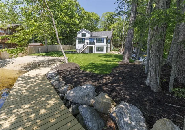 Homes for sale in Nottingham, NH | 39 Lakeview Dr, Nottingham, NH 03290 | MLS# 73529914