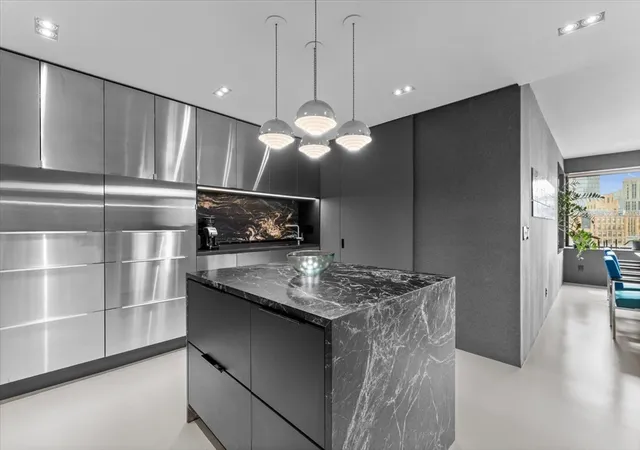 4th image of 65 East India Row #16B, Boston, MA 02110 | MLS# 73556911
