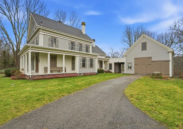 2nd image of 194 Center Street, Yarmouth Port, MA 02675 | MLS# 73506899